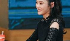 圈内爆料奚梦瑶现状,从维密秀场跌落，如今生活如何？