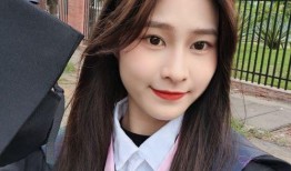 娱乐吃瓜酱女大学生毕业,娱乐吃瓜酱的青春回忆录